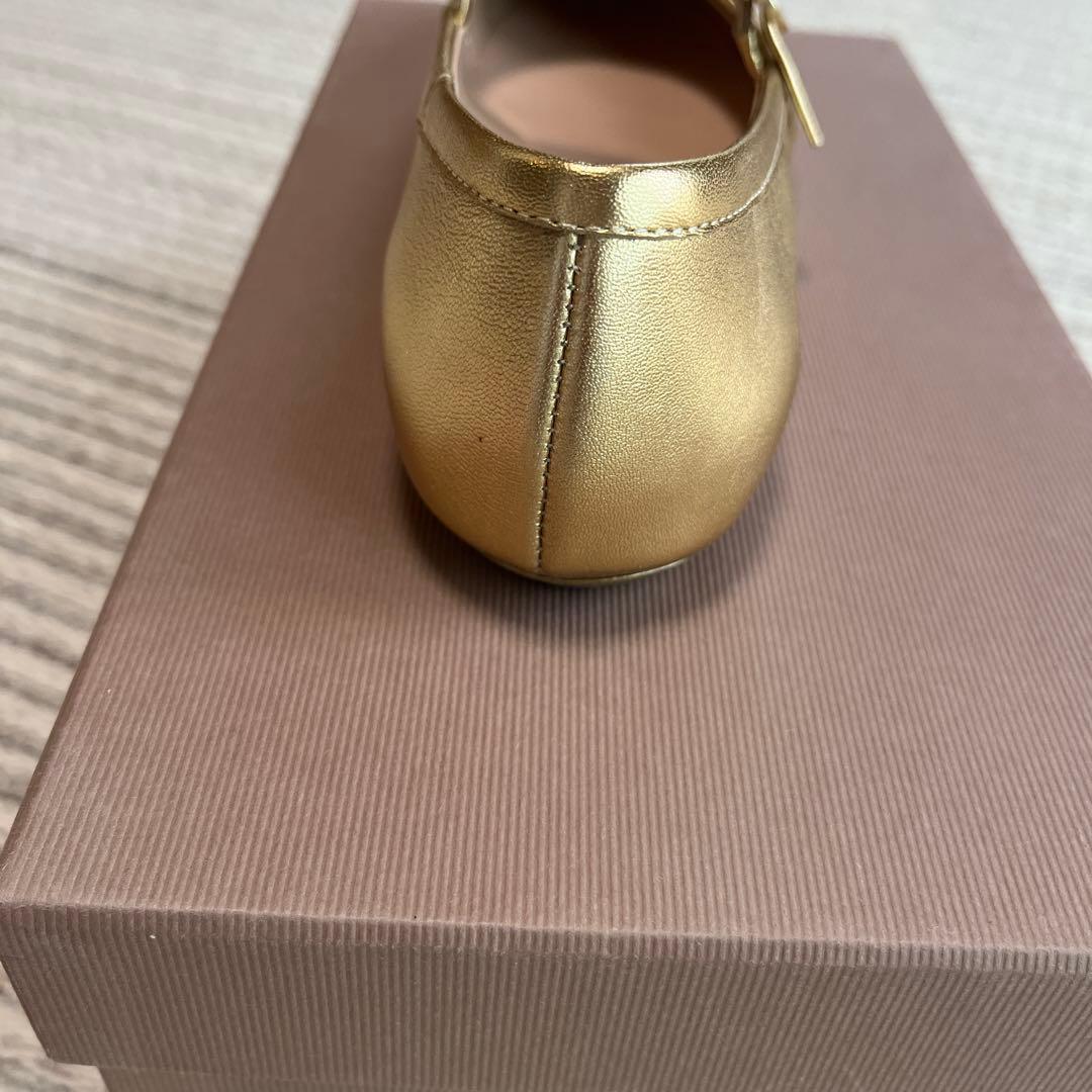 2025年購入【Gianvito Rossi】ゴールド フラットシューズ