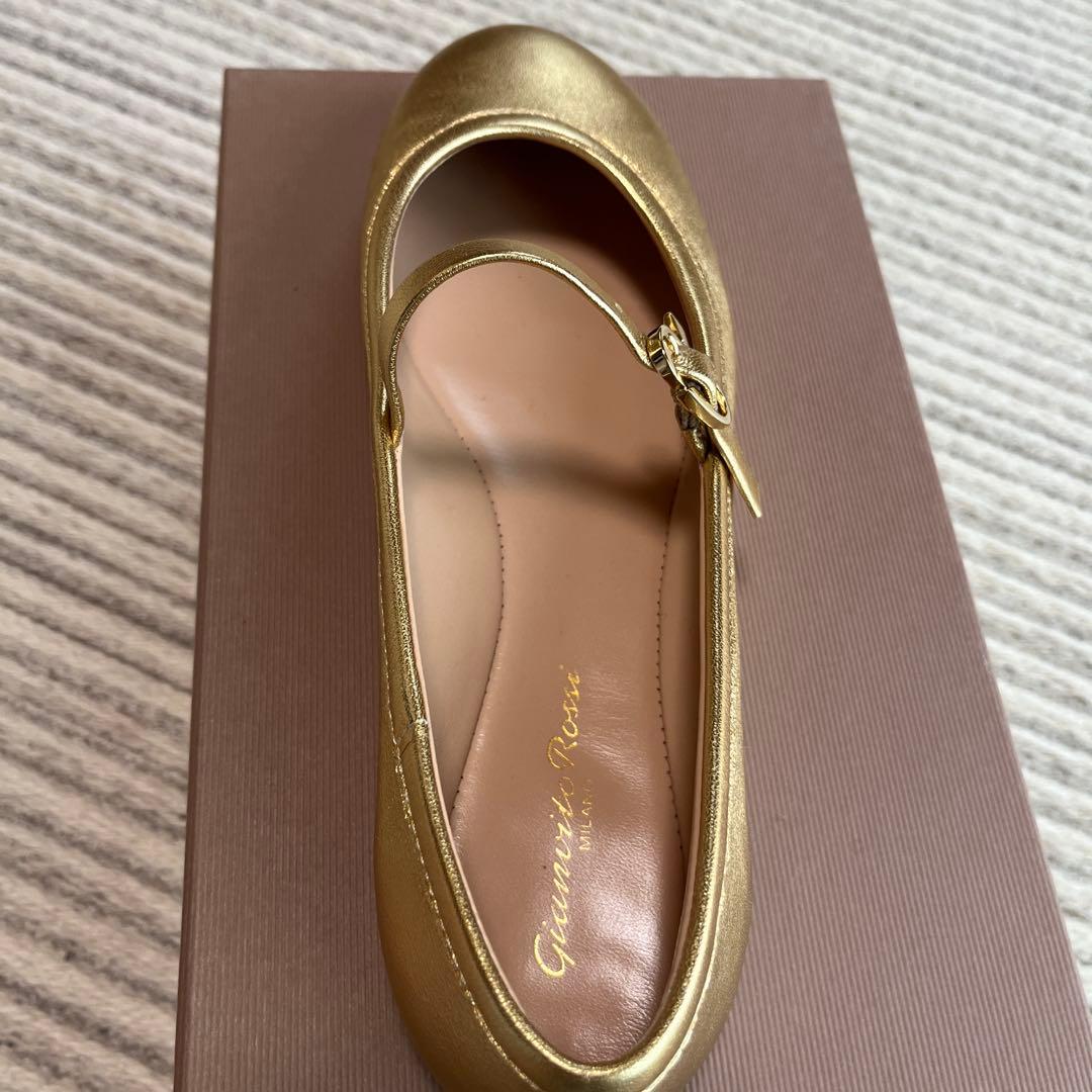 2025年購入【Gianvito Rossi】ゴールド フラットシューズ