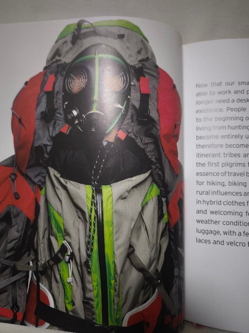 洋書 Fetishism in Fashion Lidewij Edelkoort