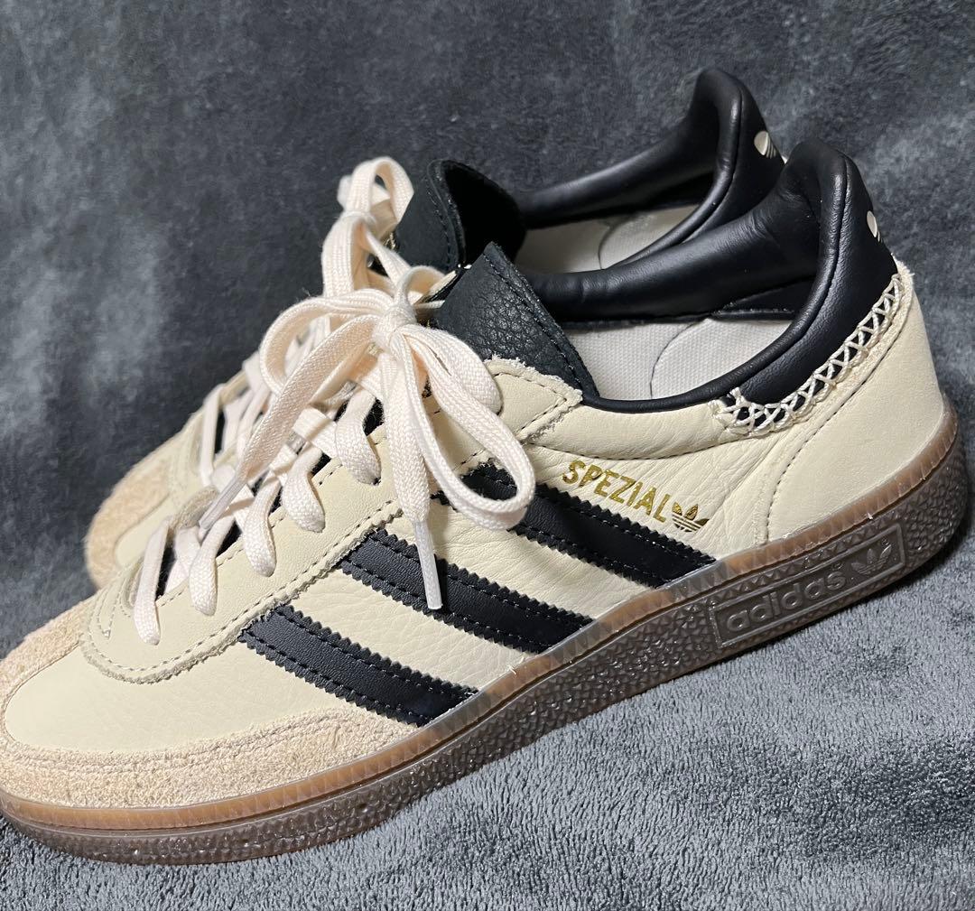 アディダス オリジナルス ハンドボール スペツィアル 23.5 IE3698