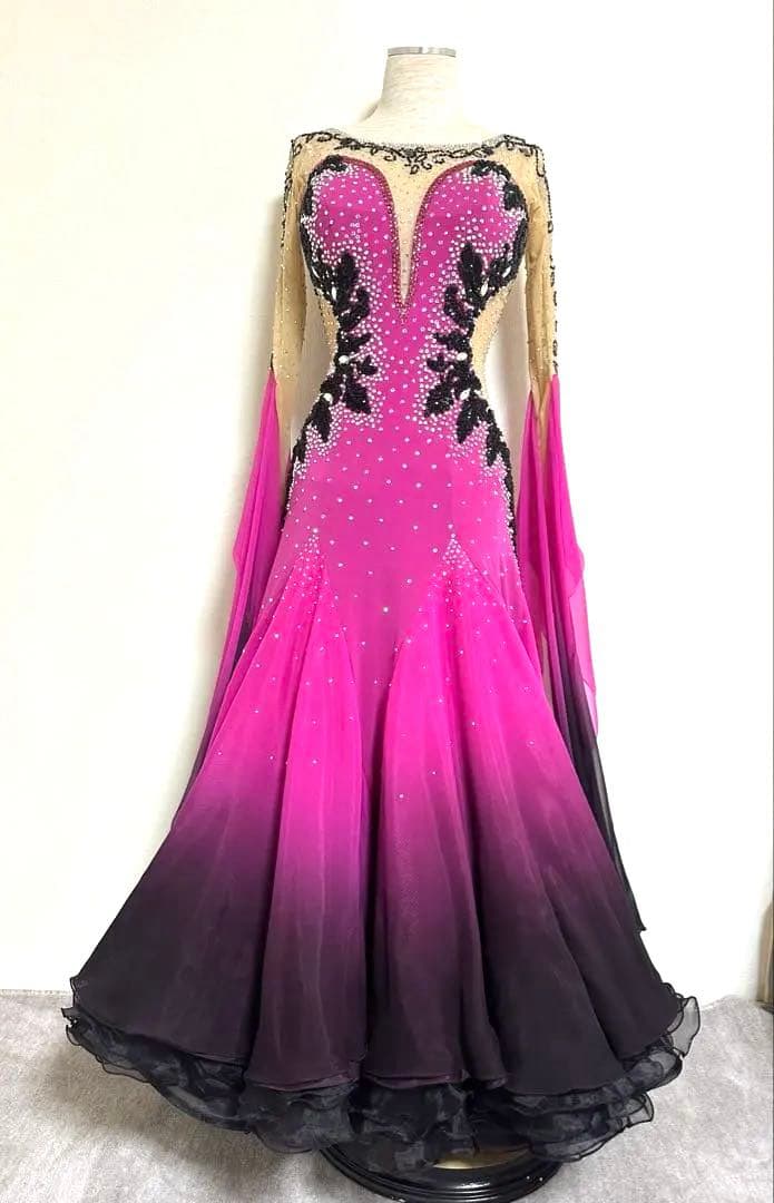 白樺ドレス　社交ダンスドレス　ピンク×ブラックグラデーション