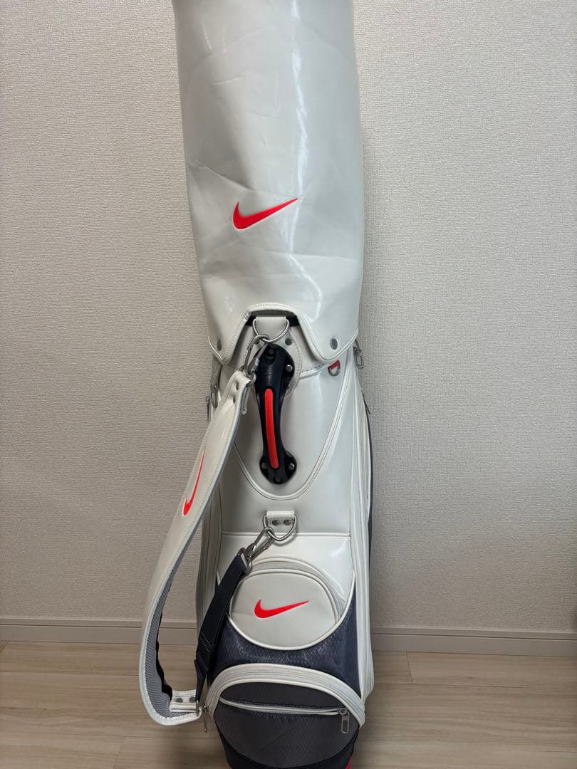 NIKE キャディバッグ　ゴルフ（キャディバッグのみ）