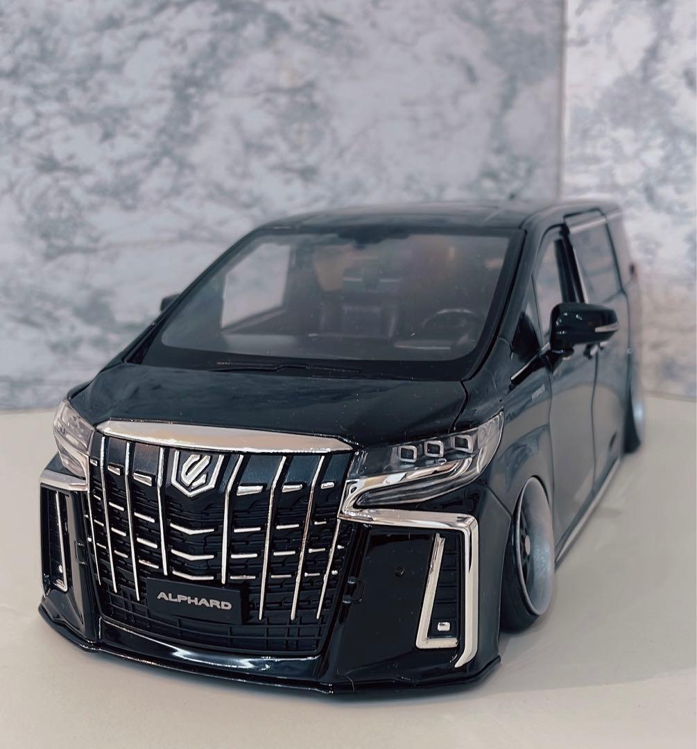 【新車】 トヨタ 30アルファード 1/18 ダイキャストミニカー カスタム