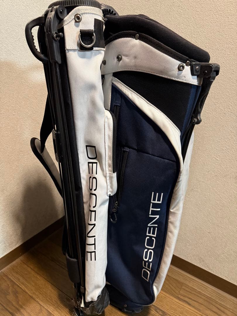 DESCENTE 軽量スタンドゴルフバッグ 紺x白 おまけデサントサブバッグ付