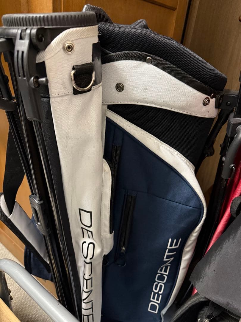 DESCENTE 軽量スタンドゴルフバッグ 紺x白 おまけデサントサブバッグ付