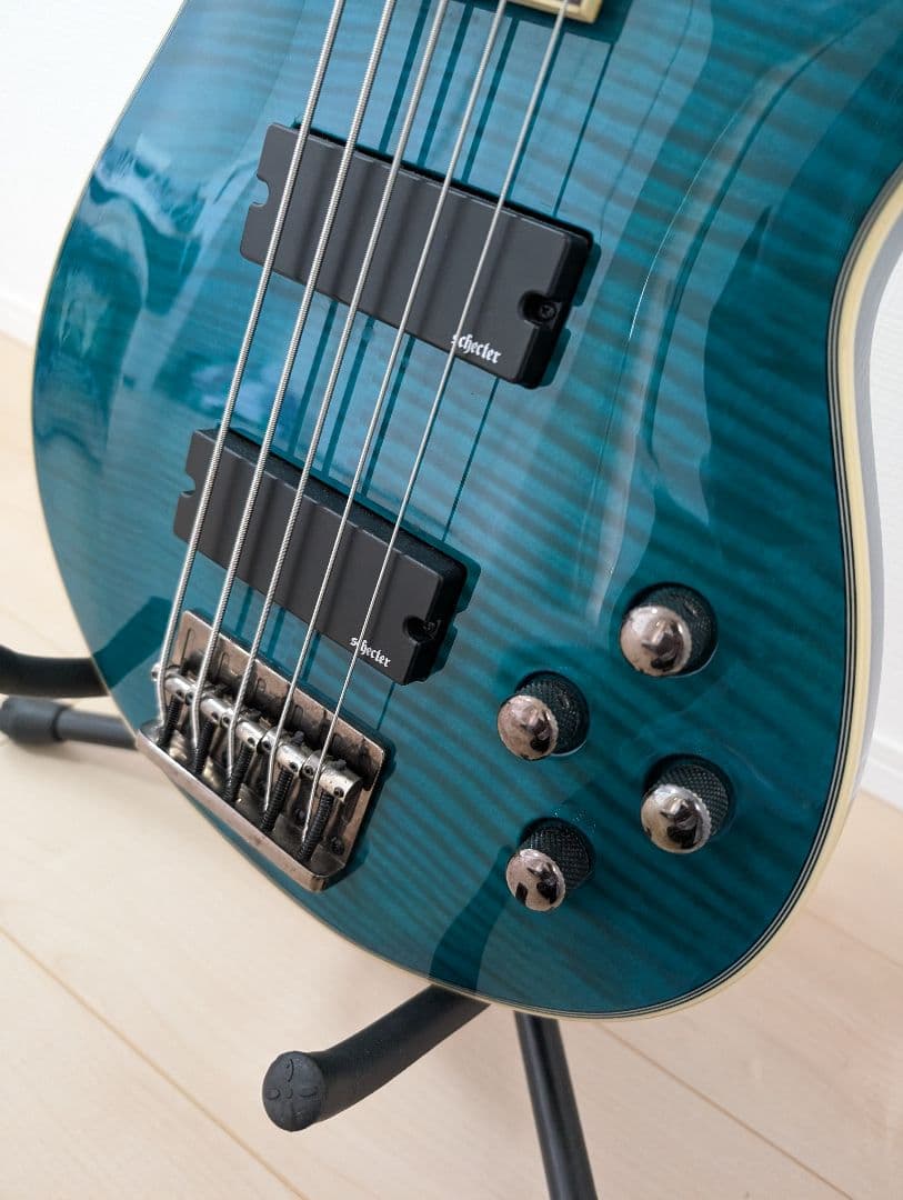 ベース SCHECTER Diamond Series Omen Extreme-5