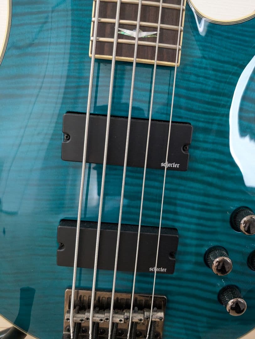 ベース SCHECTER Diamond Series Omen Extreme-5