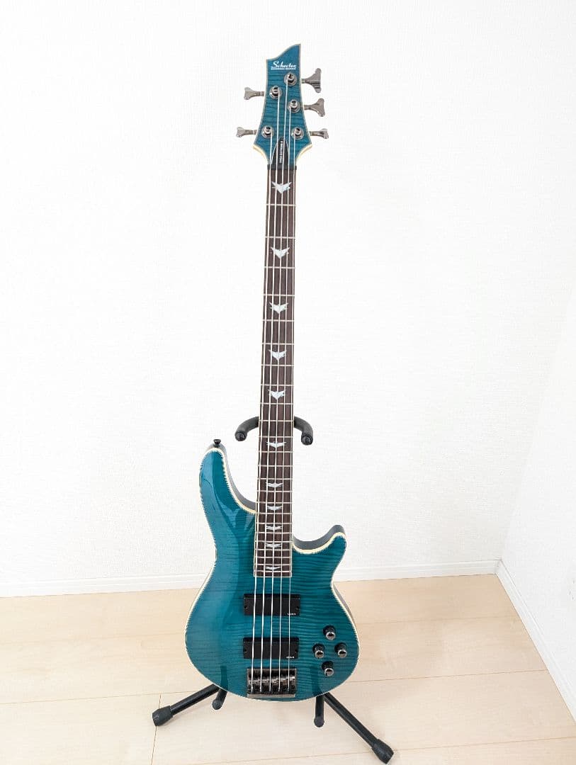 ベース SCHECTER Diamond Series Omen Extreme-5