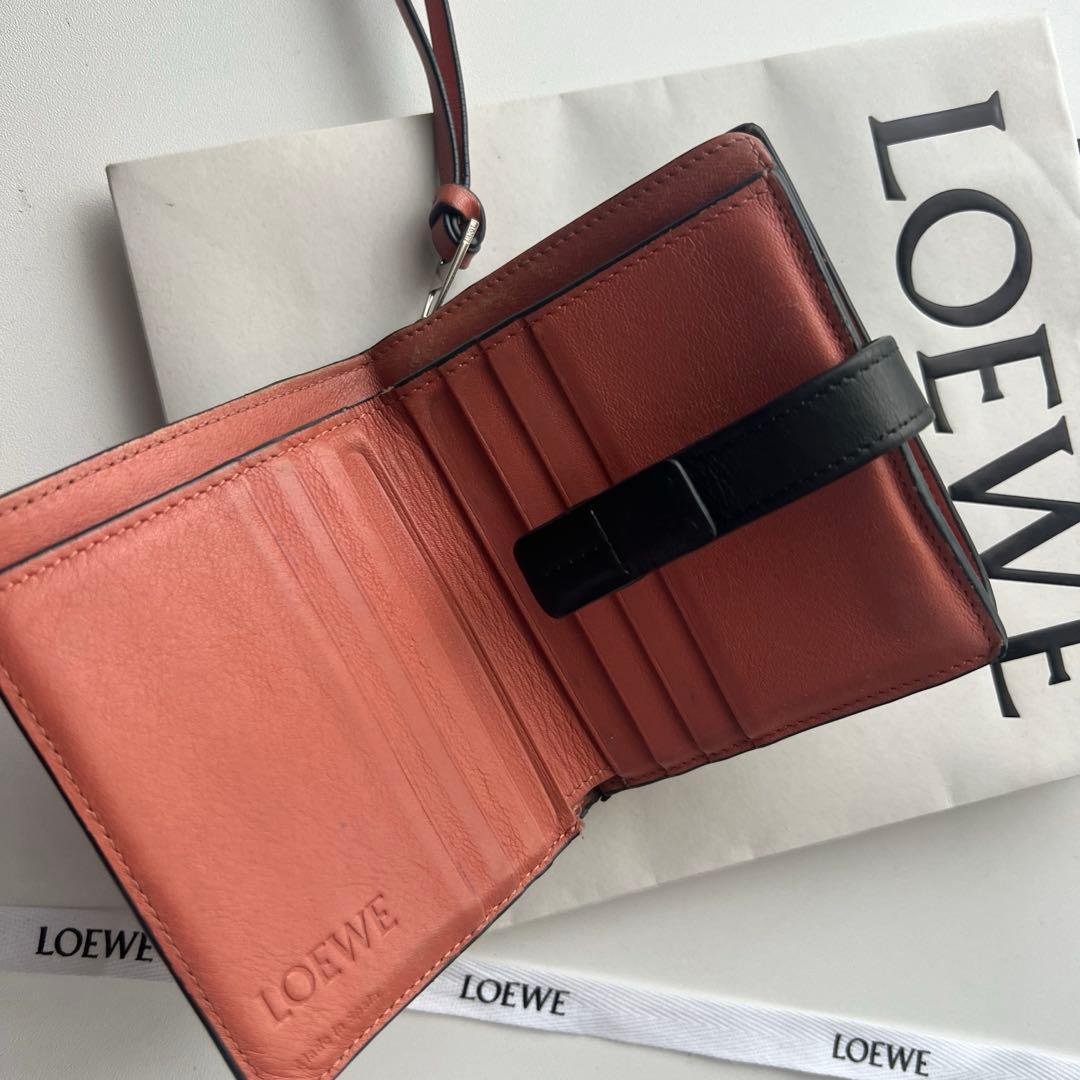 79 美品 LOEWE ロエベ 2つ折り財布