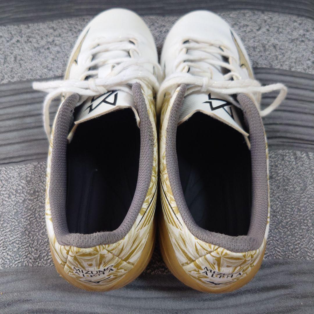 MIZUNO アルファ サッカーシューズ ホワイト/ゴールド