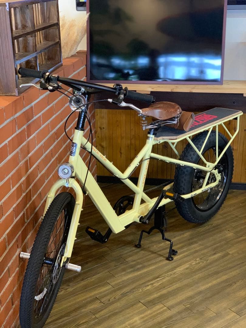 HACHI-HACHI シティサイクル クリーム色