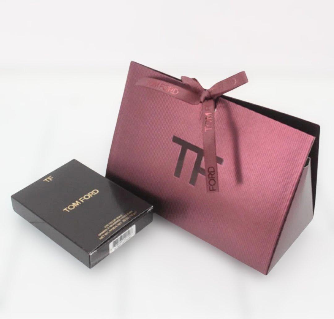 TOM FORD アイシャドウパレット クォード 030 インソレント ローズ