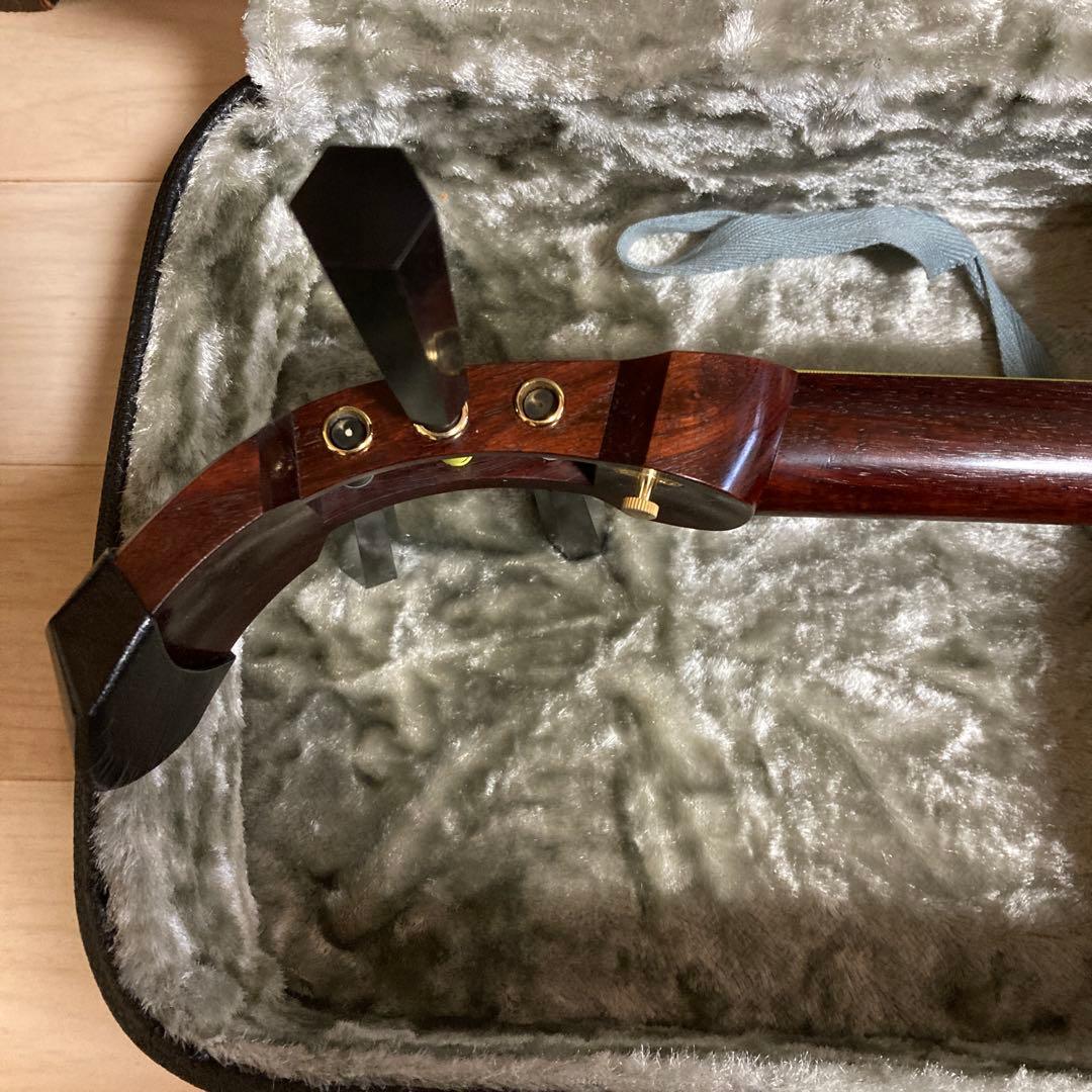 三味線　皮破れあり　ハードケース付き