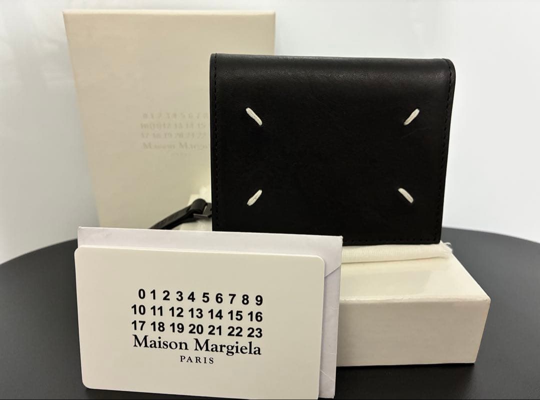 新品　Maison Margiela ブラックレザー二つ折り財布