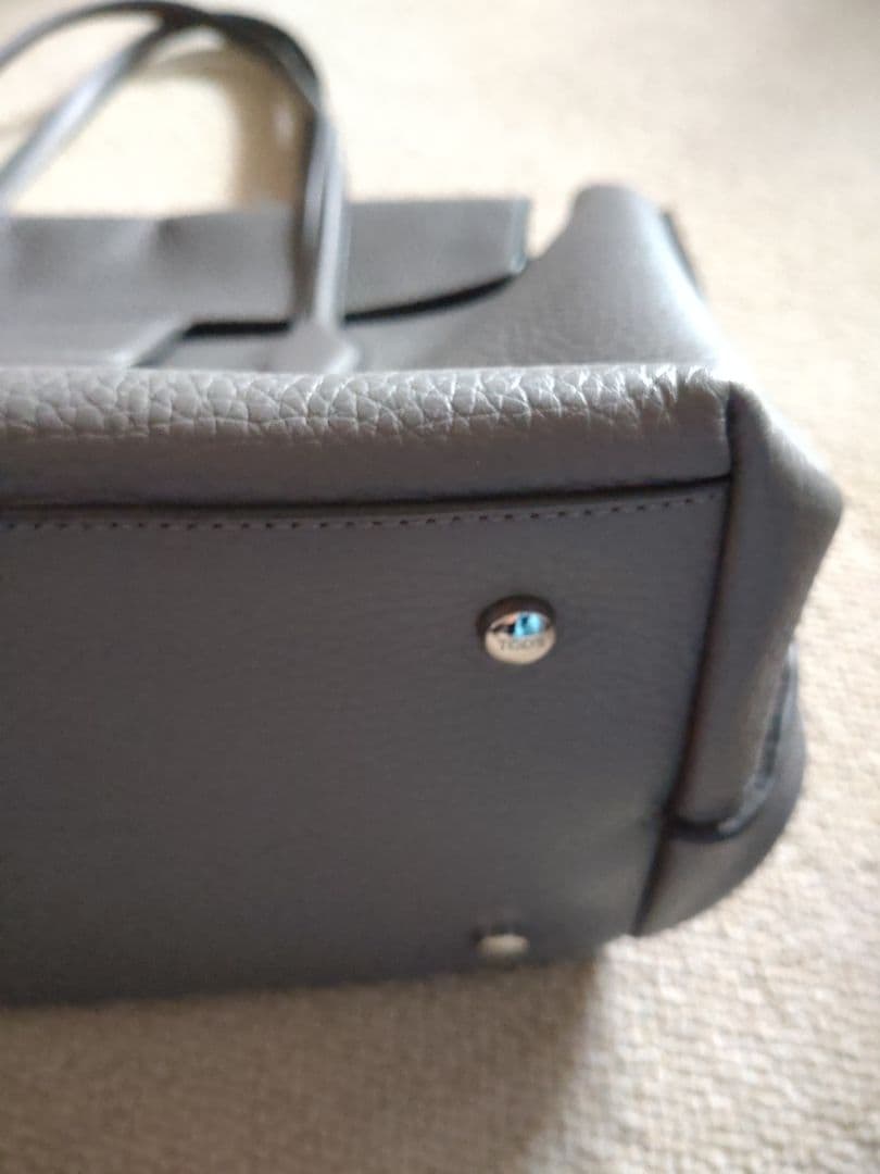 TOD'S グレー レザー トートバッグ