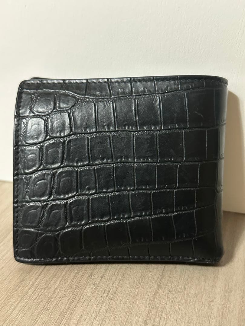 ※2026/01/04〜配送可能　SAINT LAURENT 財布　クロコ型押し