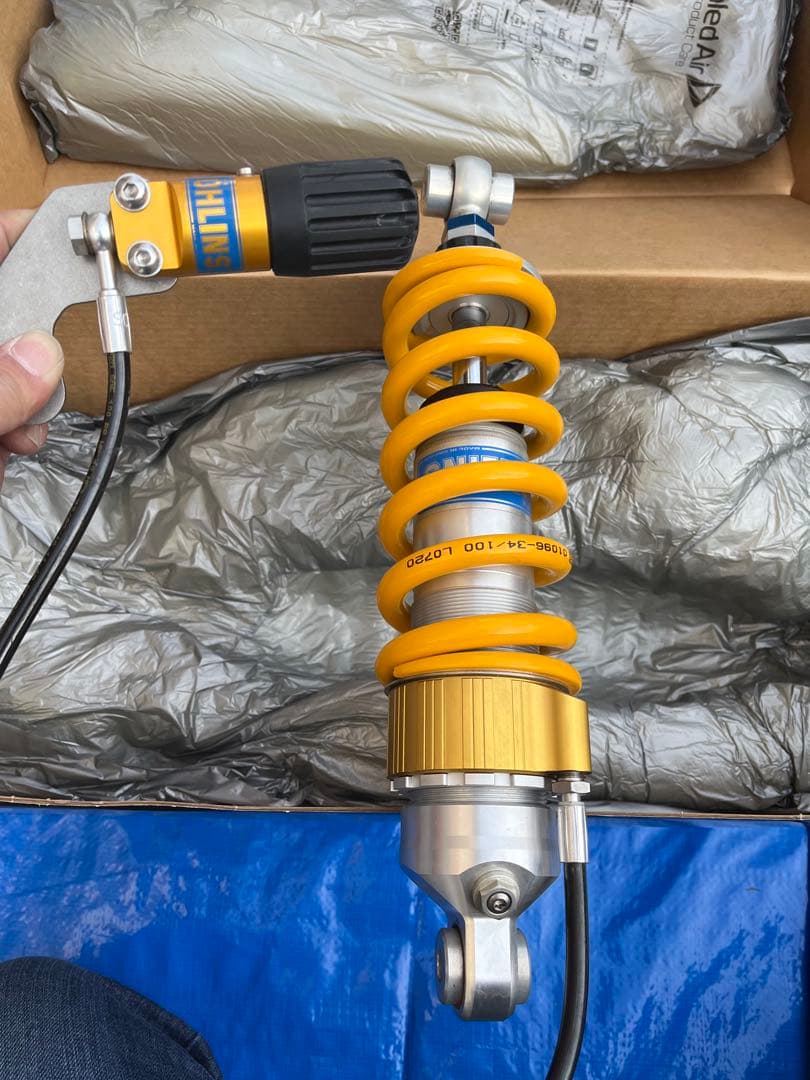 オーリンズKA739 Kawasaki Z900RS cafe