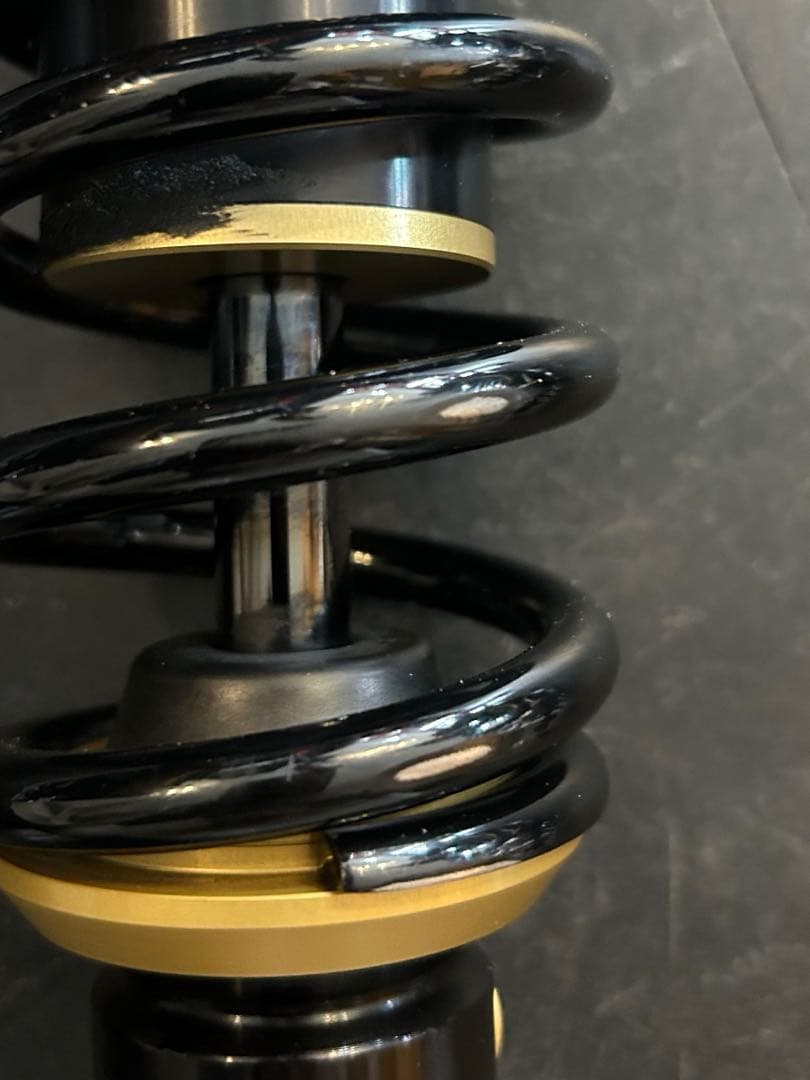 サンダンス/KYBトラックテック ロードホールダーリアショック　ダイナ　ハーレー