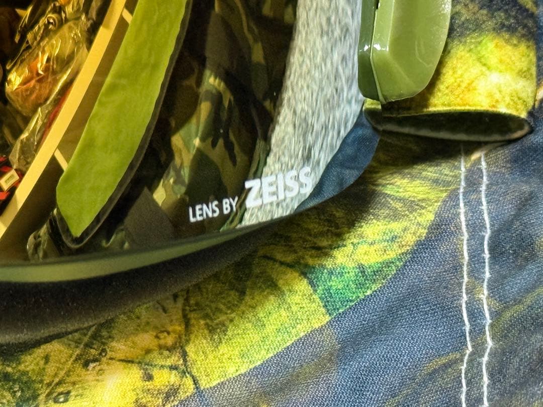 OUT OF　ゴーグル　アウトオフ　 未使用品　オマケでゴーグルソック