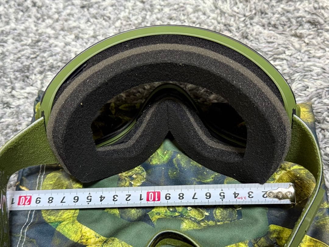 OUT OF　ゴーグル　アウトオフ　 未使用品　オマケでゴーグルソック