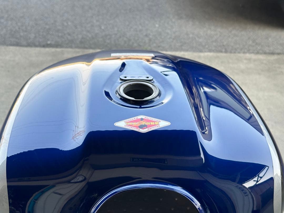 CB1100 燃料タンク