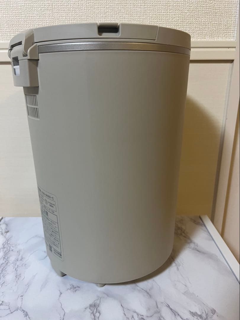 アイリスオーヤマ　スチーム加湿器　KHM-MH60 2024年製