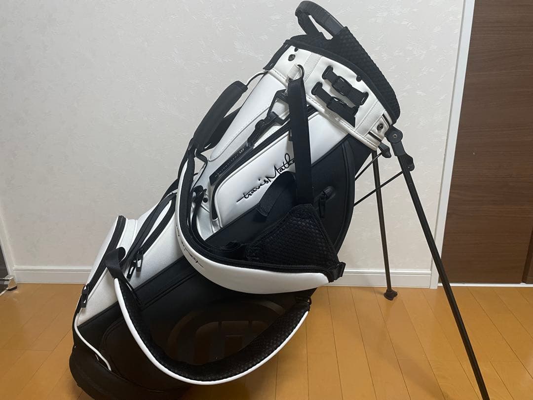 TravisMathew トラヴィスマシュー キャディバッグ