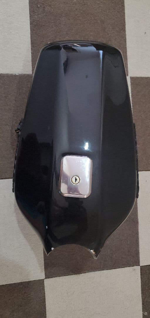 ゼファー400タンク