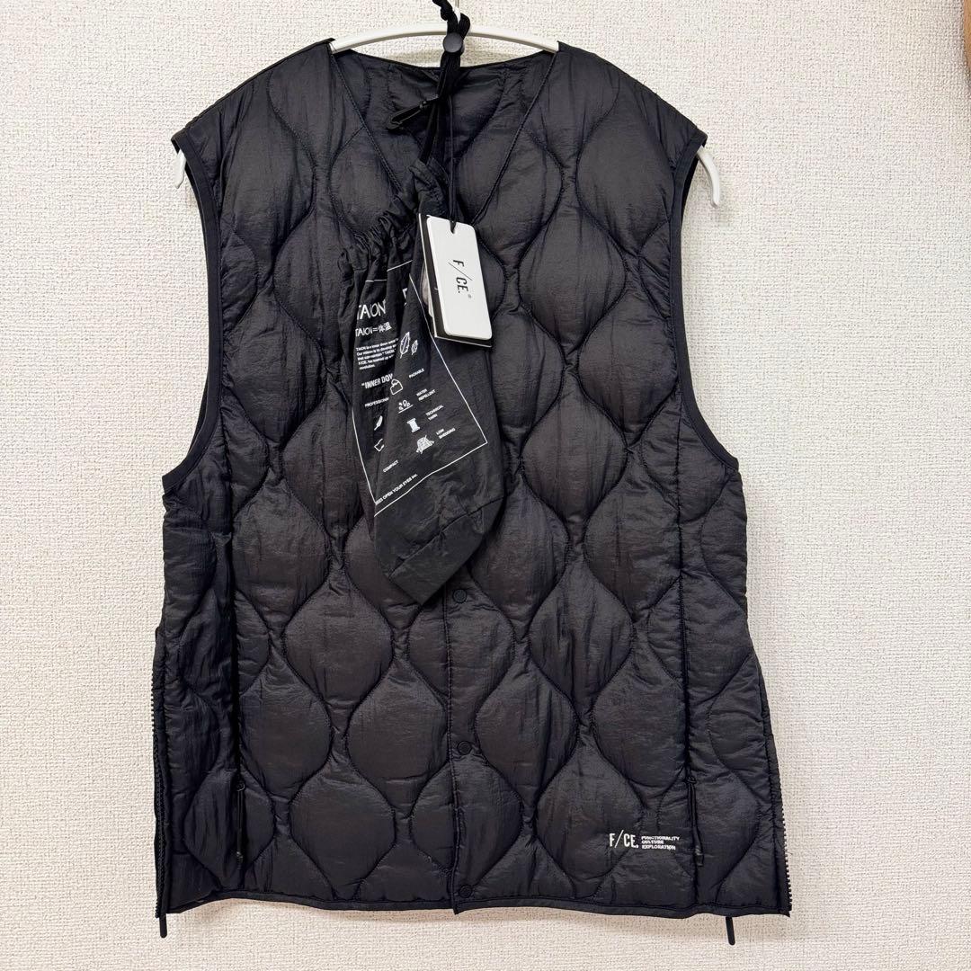 【新品】F/CE TAION コラボ PACKABLE ダウンベスト 黒 S