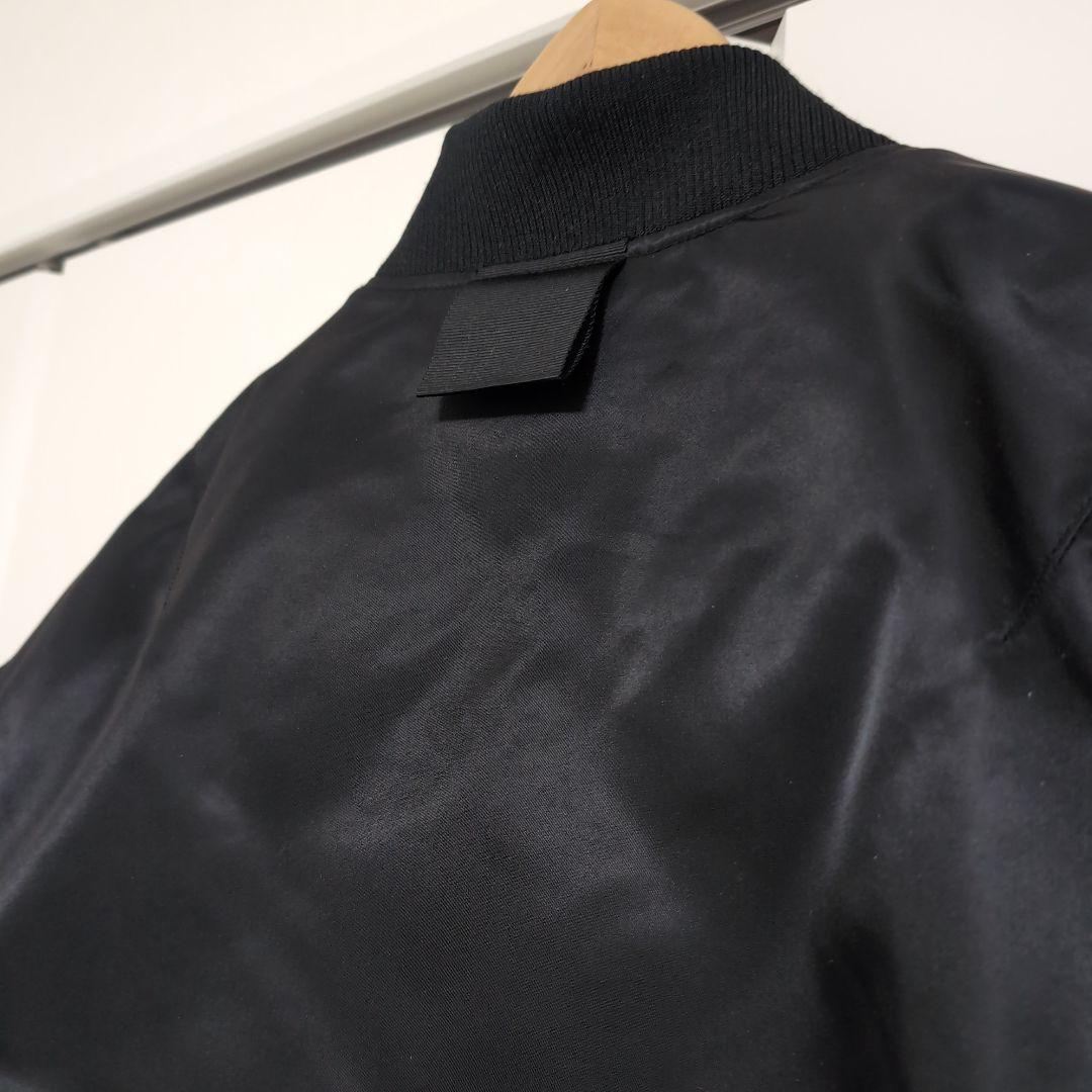 ユニクロ＋J　ハイブリッドダウンオーバサイズMA-1ブルゾン　黒　S