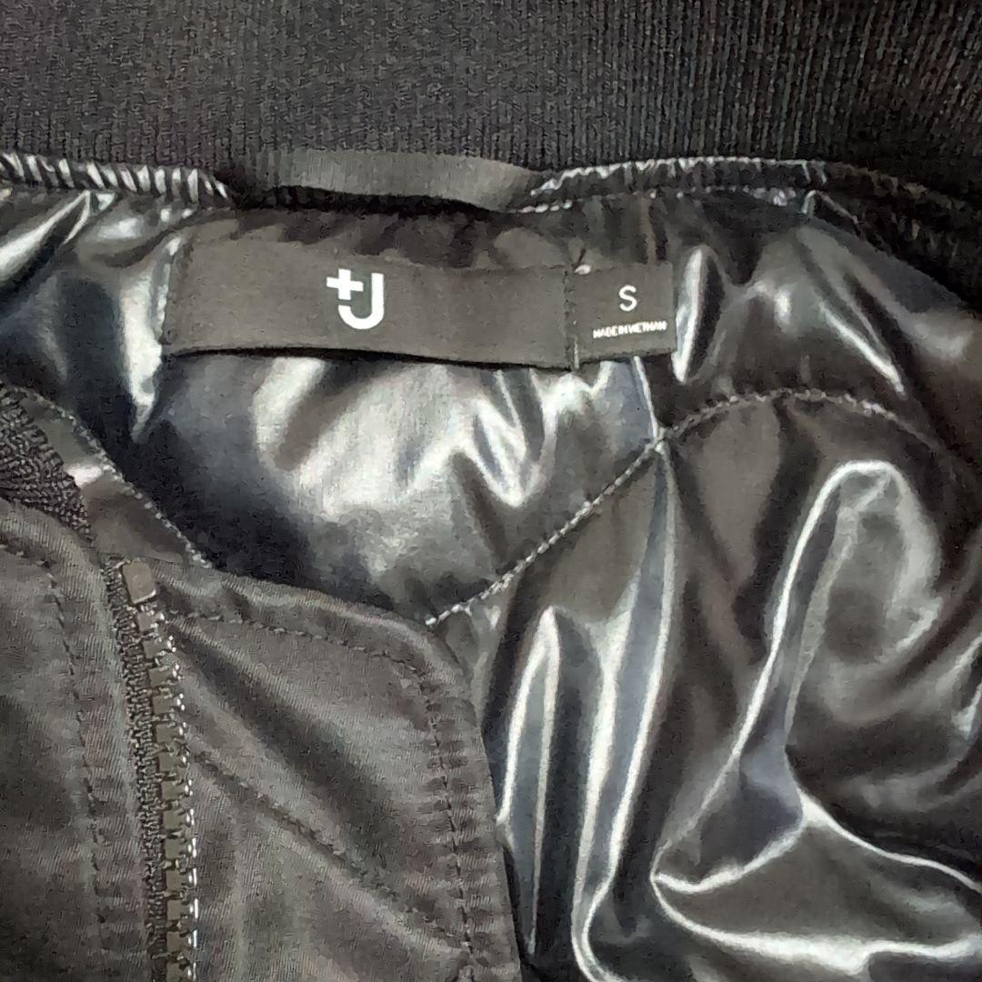 ユニクロ＋J　ハイブリッドダウンオーバサイズMA-1ブルゾン　黒　S