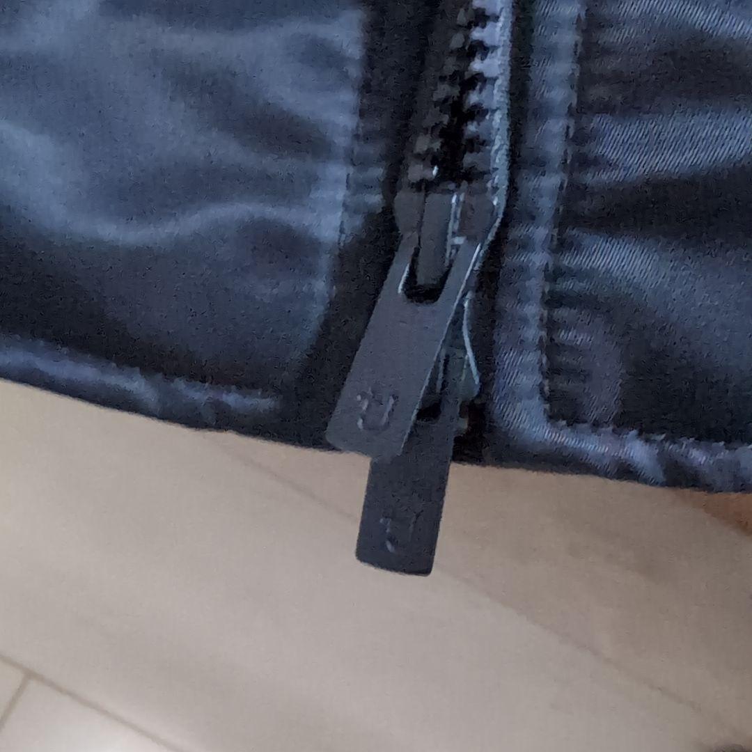 ユニクロ＋J　ハイブリッドダウンオーバサイズMA-1ブルゾン　黒　S