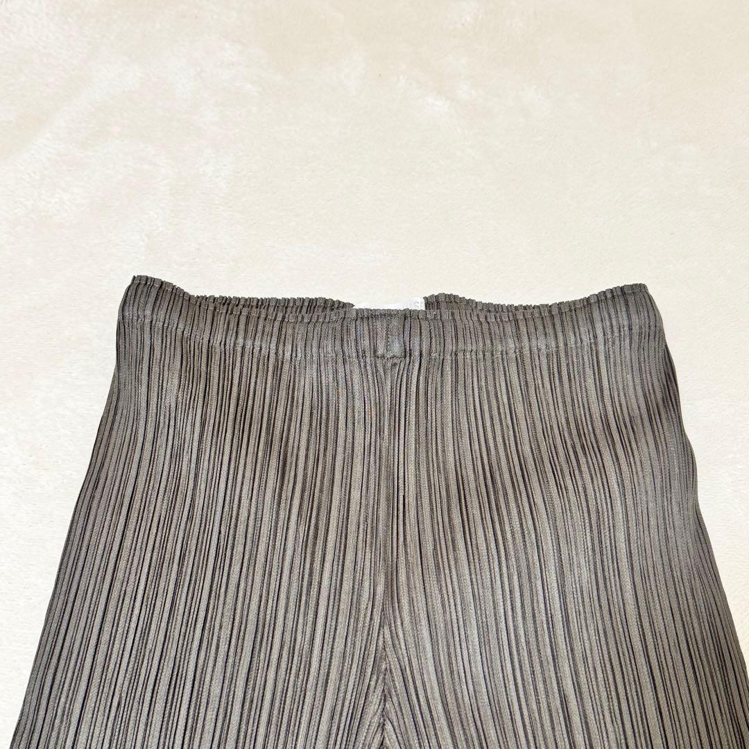 極美品✨PLEATS PLEASE 七部丈　グレー　ボトムス　サイズ3