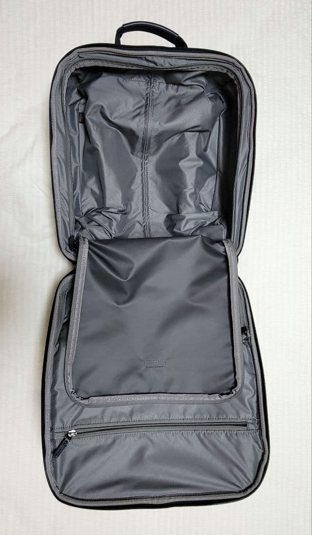 美品【TUMI 】ネイビー 4輪キャリーケー TUMI VOYAGEUR