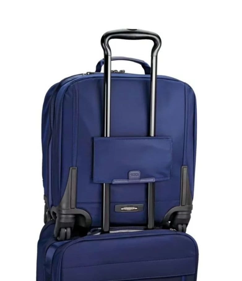 美品【TUMI 】ネイビー 4輪キャリーケー TUMI VOYAGEUR