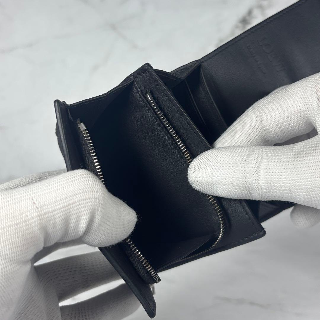 【美品】ロエベ 二つ折り財布 アナグラム コンパクト フラップウォレット