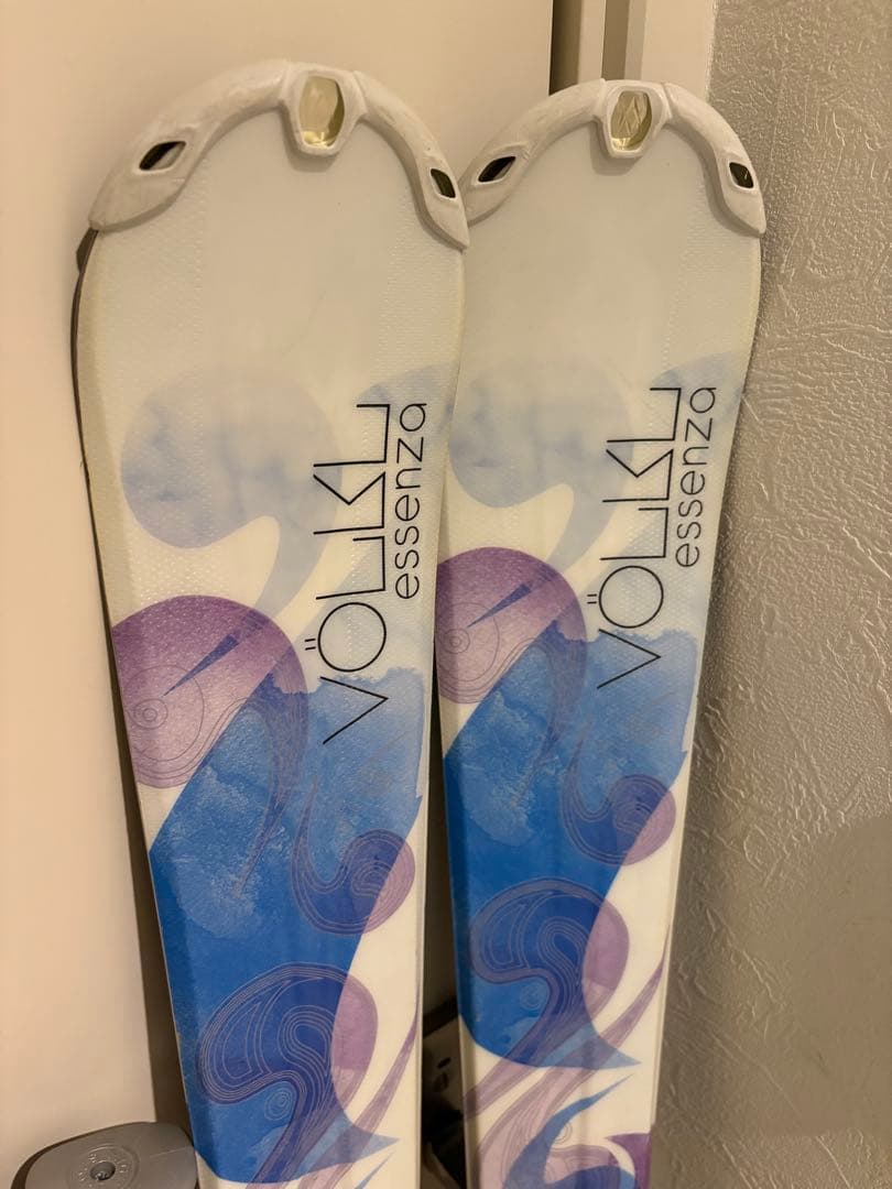 VÖLKL ADORA 147スキーとストックセット　ちゃんさん専用