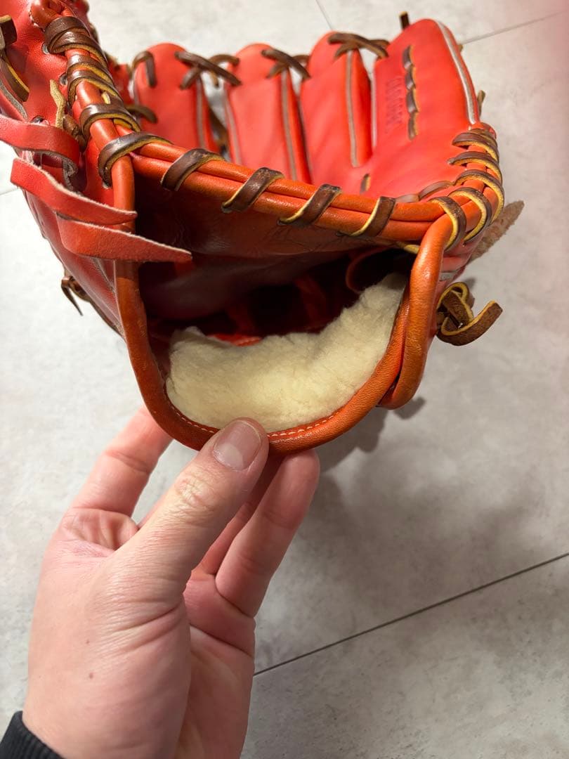 アンダーアーマー硬式グローブ　柳田モデル　RED