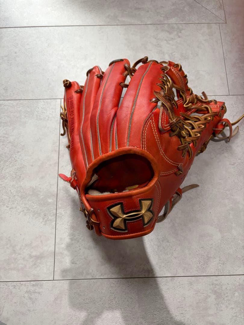 アンダーアーマー硬式グローブ　柳田モデル　RED