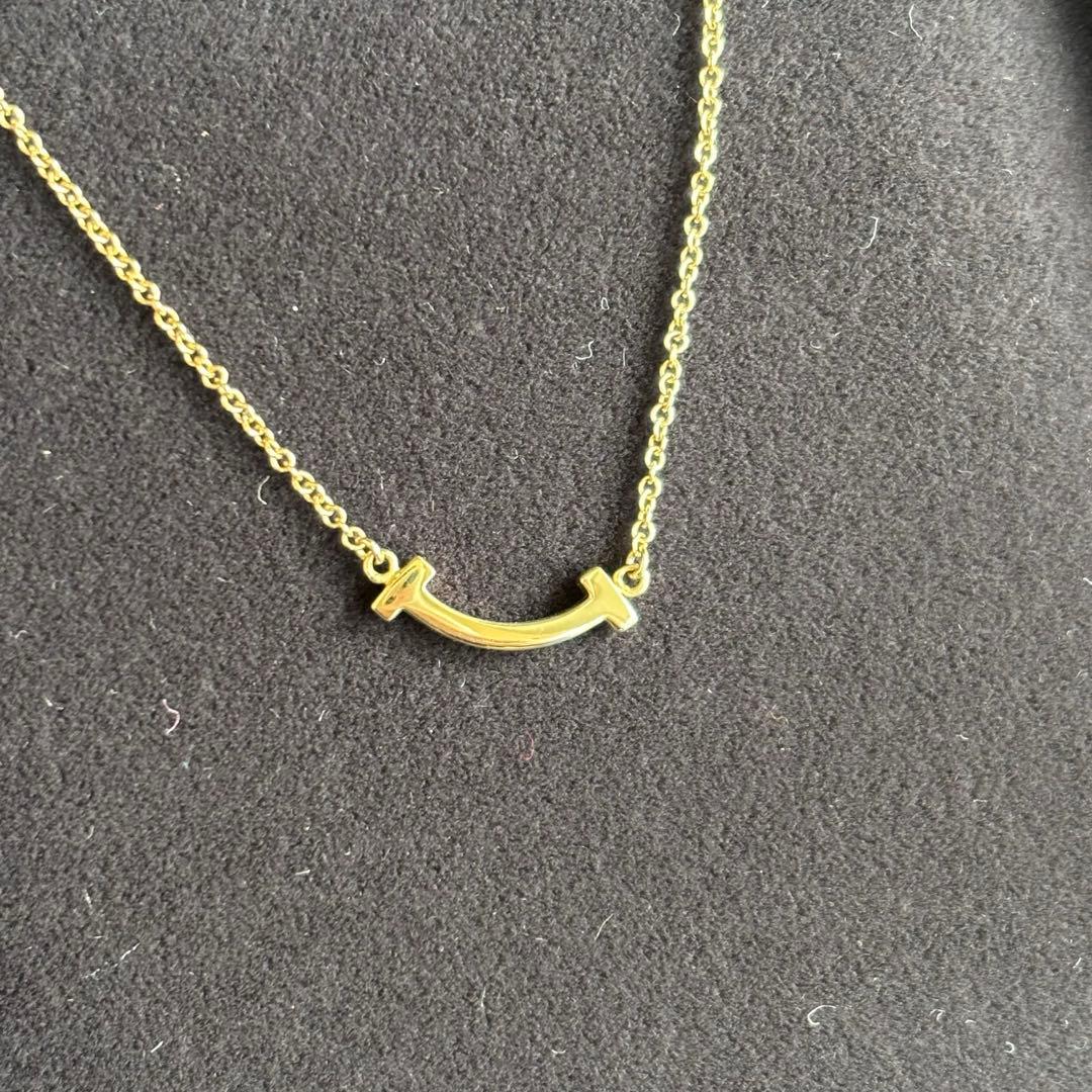 ティファニー Tスマイル ミニ ネックレス イエローゴールド