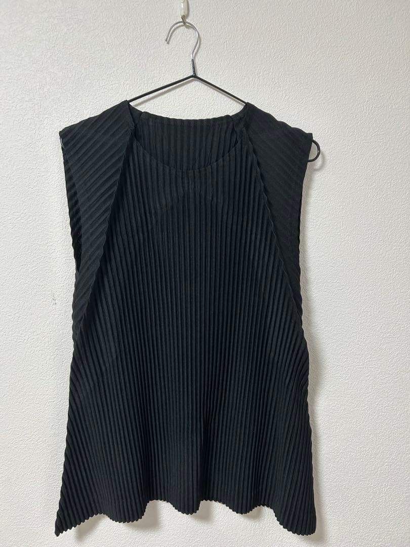 HOMME PLISSE ISSEY MIYAKE ノースリーブトップス