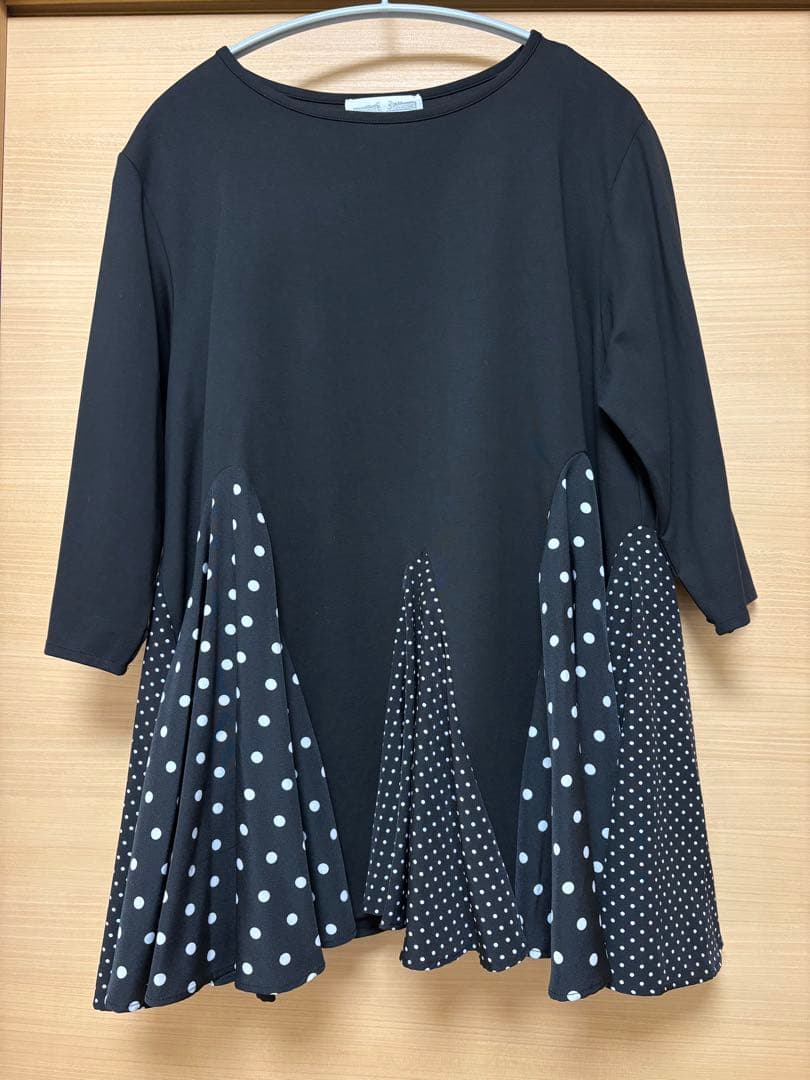 BEARDSLY ビアズリー　ドットヘムフレアチュニック　黒