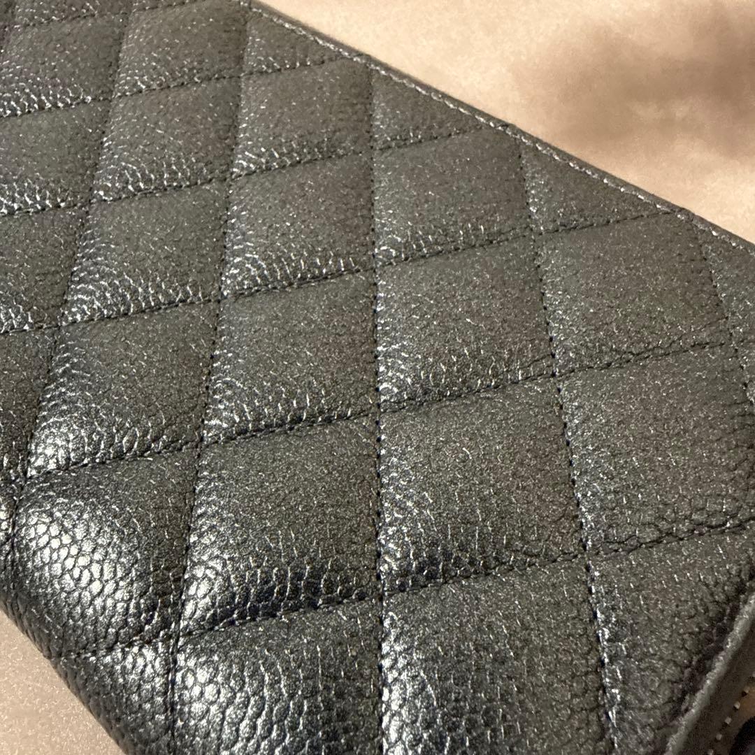 CHANEL 長財布キャビアスキンラウンドファスナーマトラッセキルティング