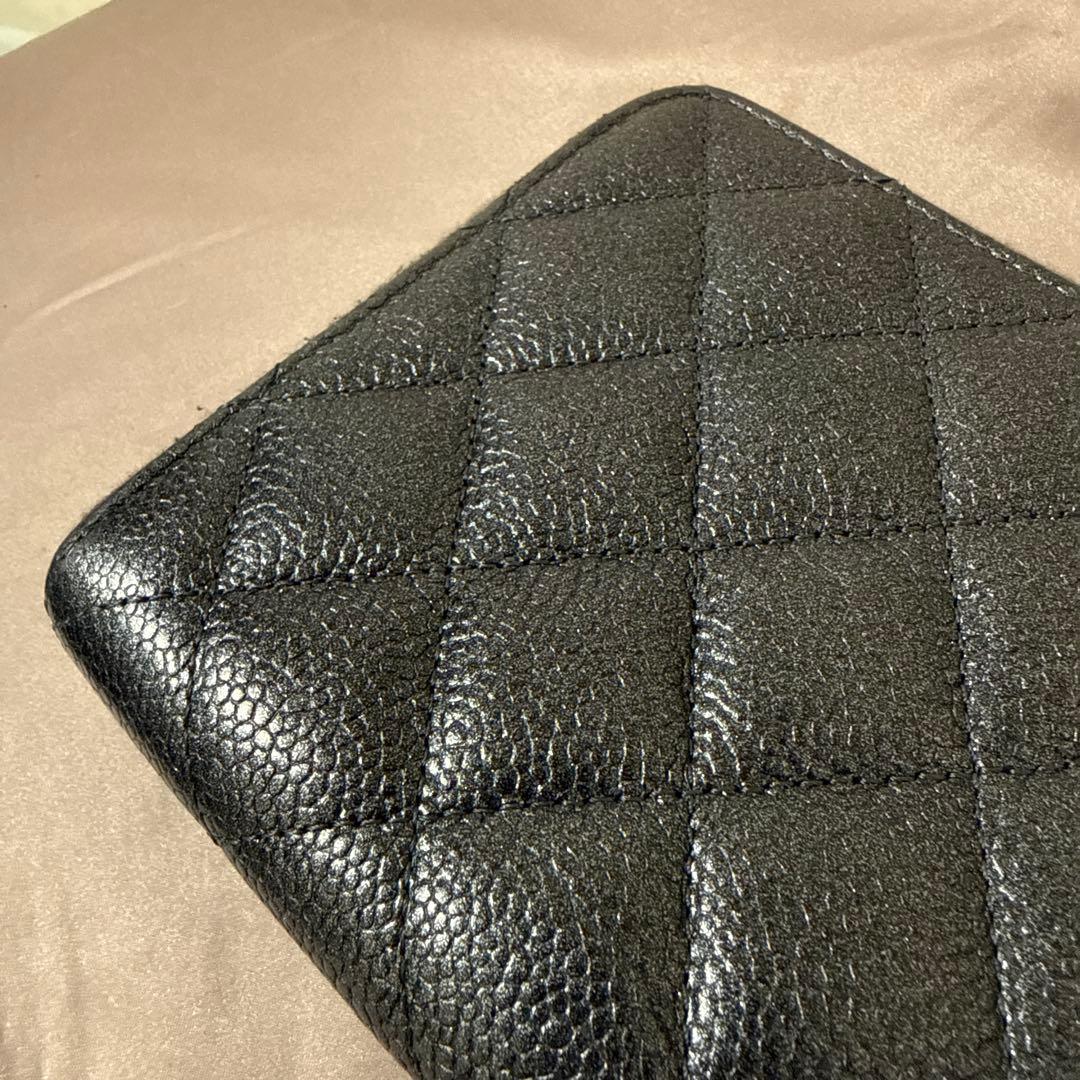 CHANEL 長財布キャビアスキンラウンドファスナーマトラッセキルティング