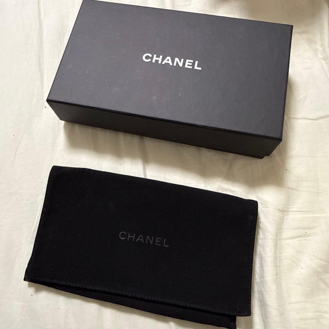 CHANEL 長財布キャビアスキンラウンドファスナーマトラッセキルティング