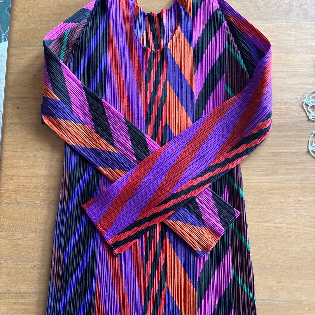 長袖カットソー