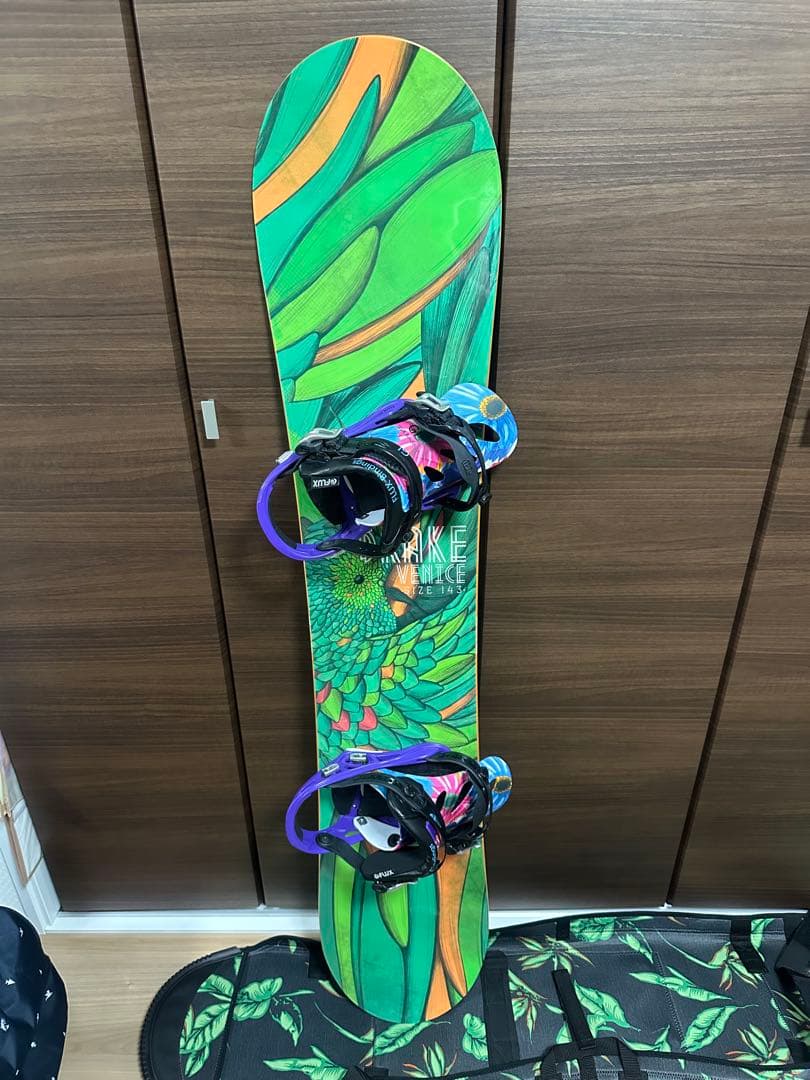 【一回使用・極美品】Drake 143 ボード FLUX Burtonケース