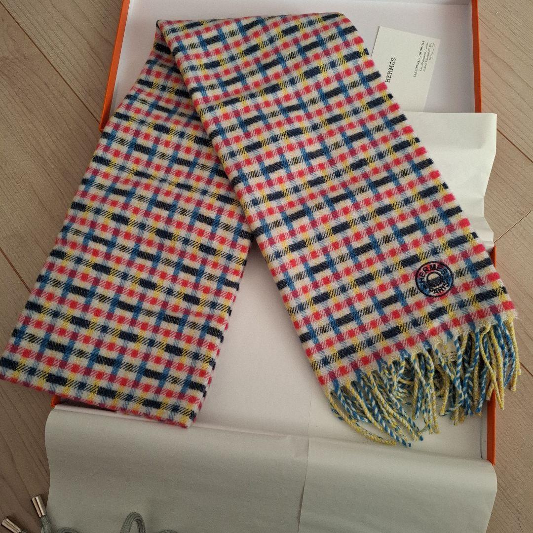 Hermès マルチカラーチェック柄マフラー