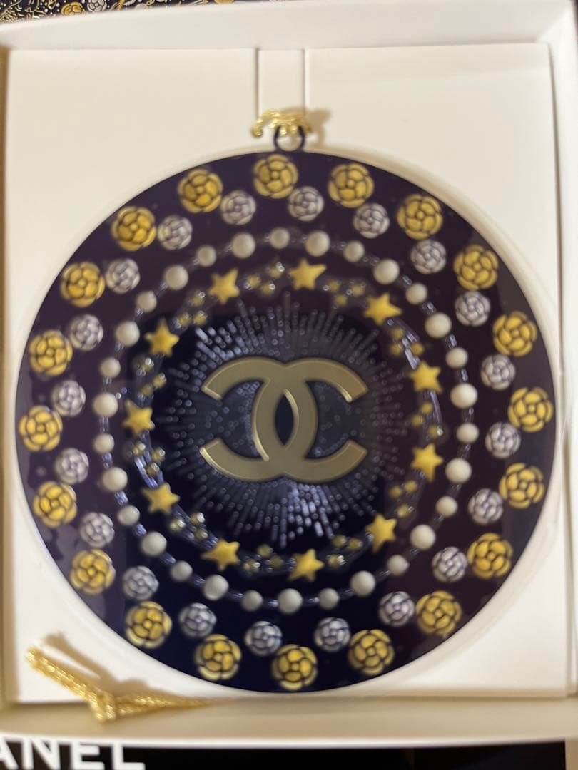 CHANEL レ ヌフ オンブル コメット 849 ザスペーストラベラー　おまけ