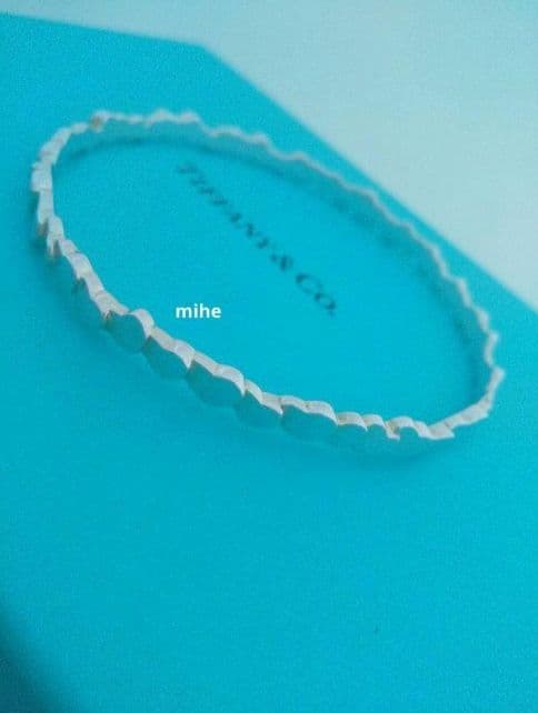 磨き済み ヴィンテージ ティファニー モダン ハート バングル シルバー